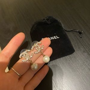 Chanel earring ( worn a few times only )